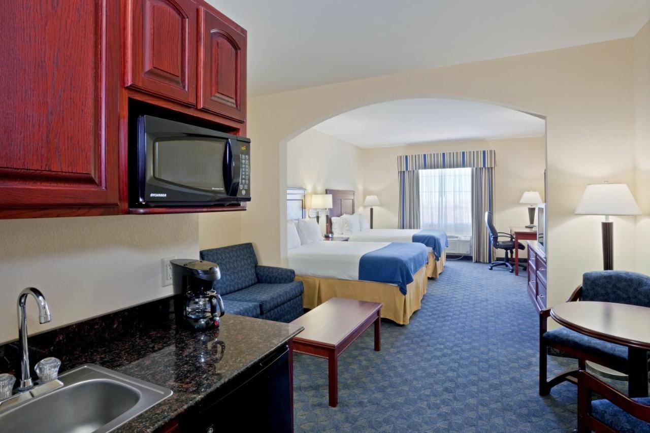 Holiday Inn Express Hotel & Suites Pampa By Ihg Ruang foto