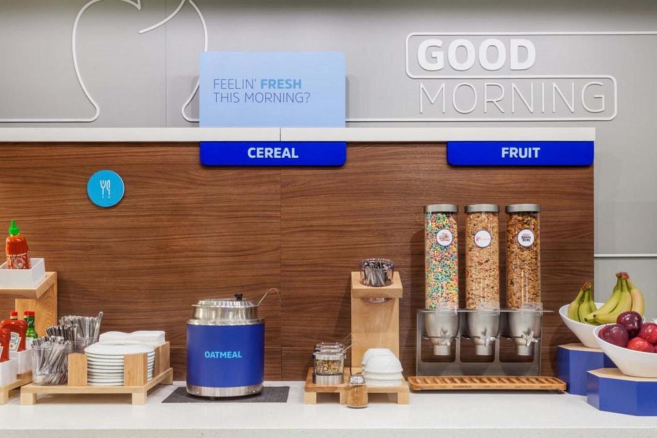 Holiday Inn Express Hotel & Suites Pampa By Ihg Bagian luar foto