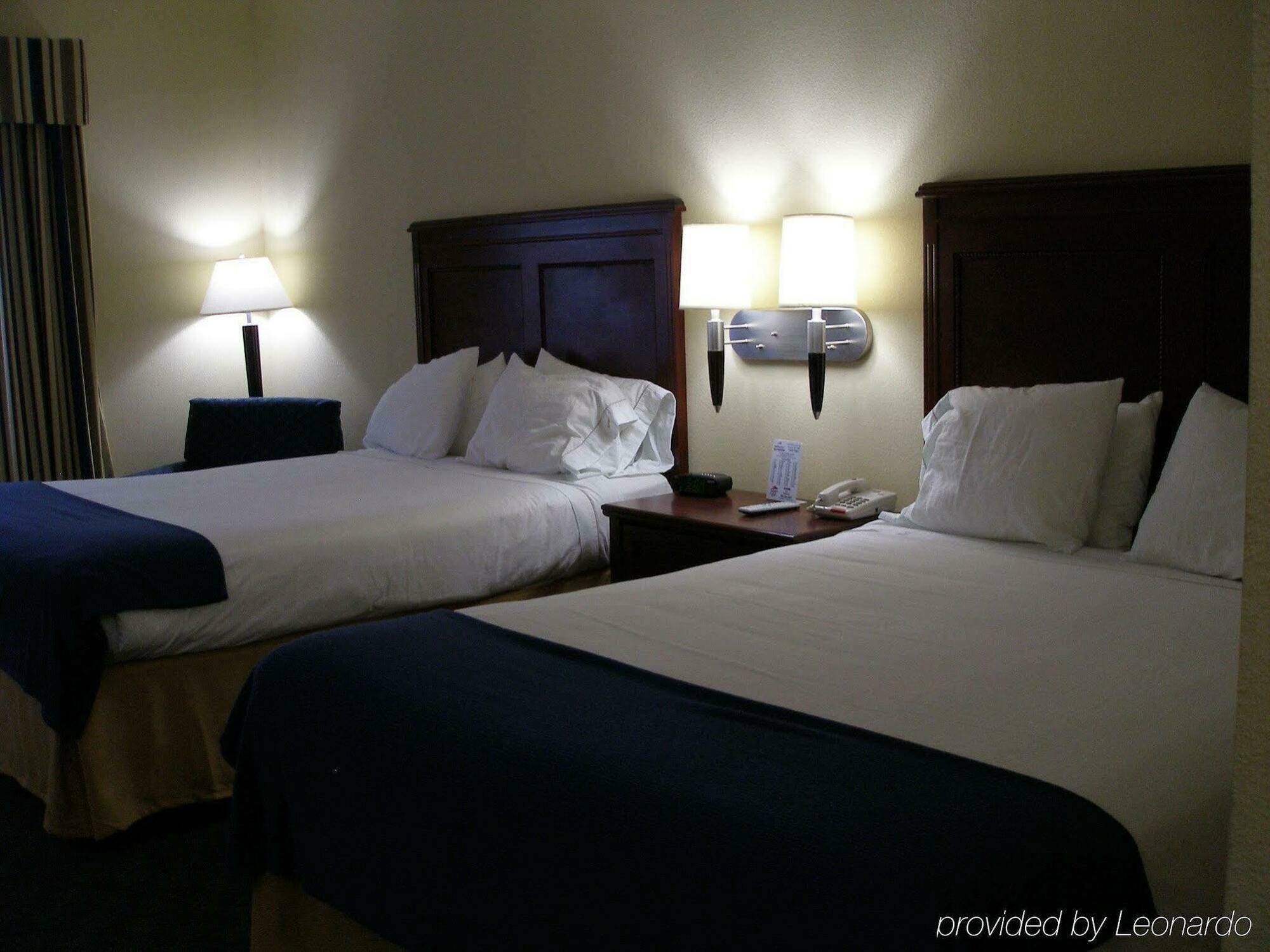 Holiday Inn Express Hotel & Suites Pampa, An Ihg Hotel Bagian luar foto