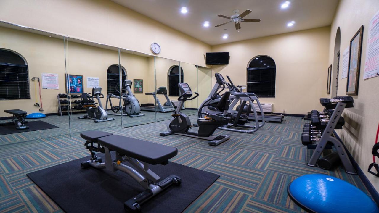 Holiday Inn Express Hotel & Suites Pampa By Ihg Bagian luar foto
