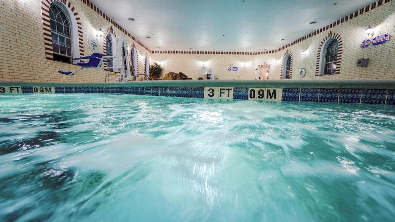 Holiday Inn Express Hotel & Suites Pampa By Ihg Bagian luar foto